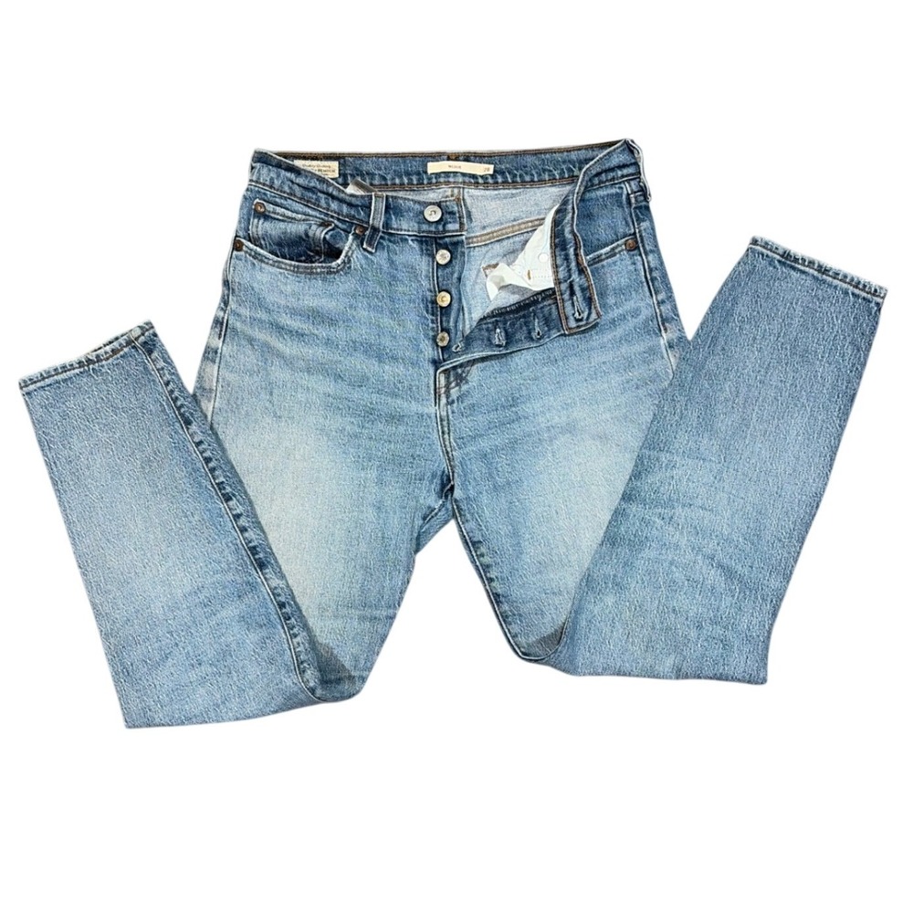 Levi Women Retro Classic Capital E Wedgie Tapered Jeans Light Wash Denim Size 28